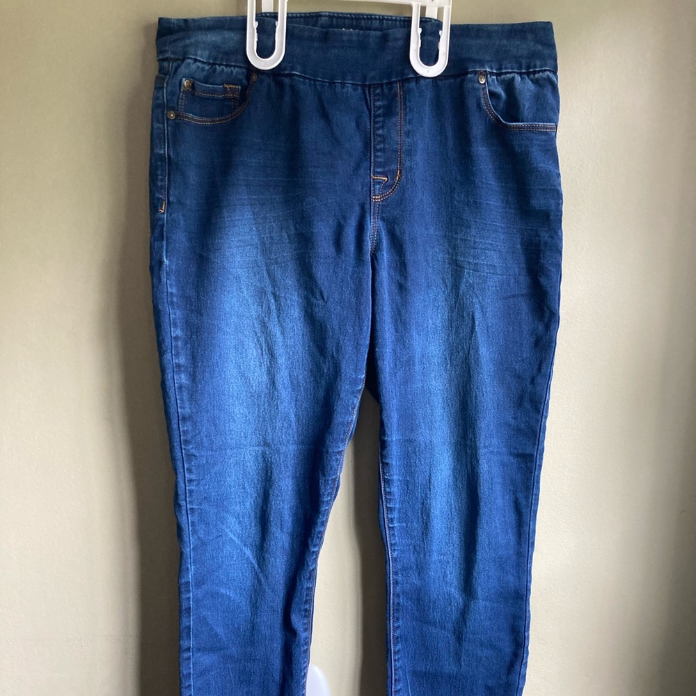 MAKERS OF TRUE ORIGINALS blue jeans